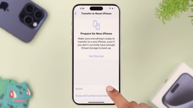 Vì sao có biểu tượng 4 chấm trên thanh trạng thái iPhone? - Ảnh 2.