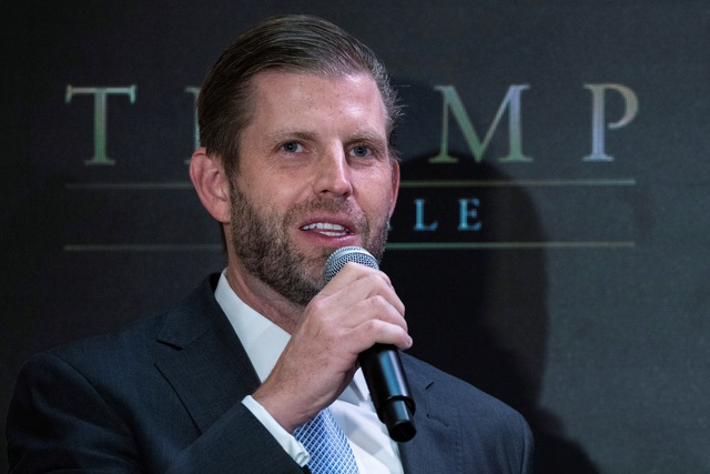 Tập đoàn của ông Trump công bố mạng di động Trump Mobile, điện thoại 499 USD Tập đoàn của ông Trump công bố mạng di động Trump Mobile, điện thoại 499 USD