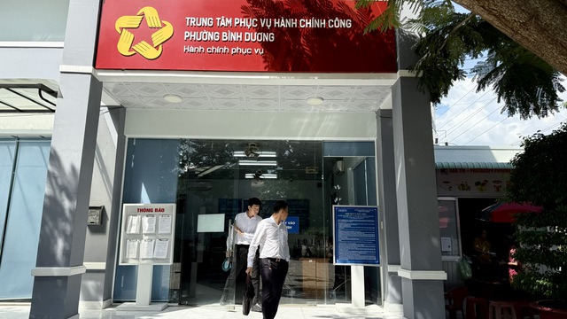 Bình Dương: Đồng loạt vận hành các trung tâm phục vụ hành chính công- Ảnh 2. Bình Dương: Đồng loạt vận hành các trung tâm phục vụ hành chính công- Ảnh 2.