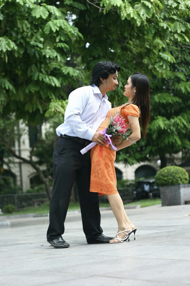 Bộ ảnh cưới 'nhà làm' 17 năm trước của vợ chồng kỹ sư xây dựng - Ảnh 3.