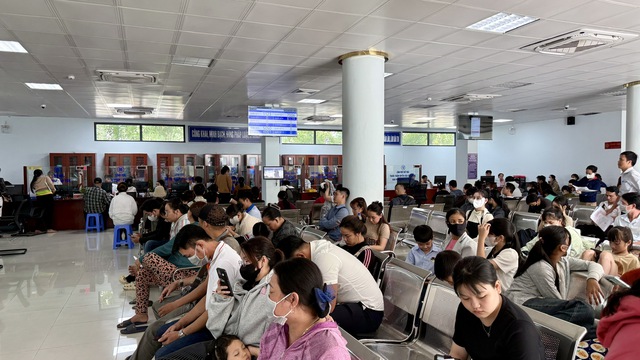 Bình Dương: Đồng loạt vận hành các trung tâm phục vụ hành chính công- Ảnh 3. Bình Dương: Đồng loạt vận hành các trung tâm phục vụ hành chính công- Ảnh 3.