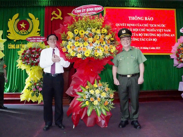 Giám đốc Công an tỉnh Bình Định được thăng hàm thiếu tướng Giám đốc Công an tỉnh Bình Định được thăng hàm thiếu tướng
