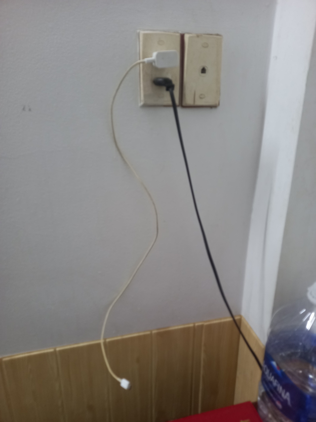Người Quảng Ngãi ở quê có nhiều cách tiết kiệm điện 'độc, lạ' - Ảnh 2.