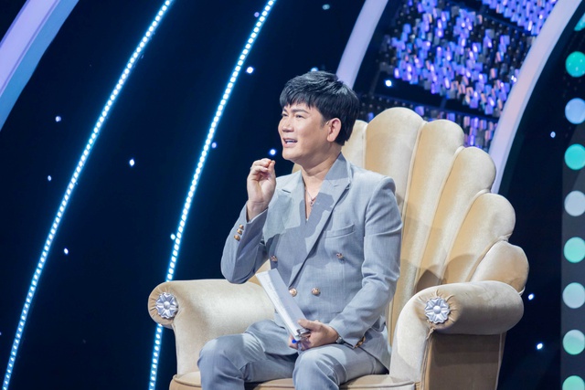 Showbiz 15.6: Minh Hằng được chồng tặng quà 'khủng'; Lệ Quyên không nhận mình giàu - Ảnh 1.