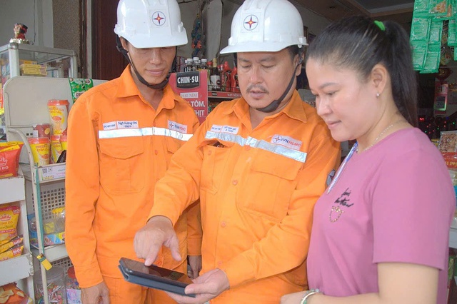 Người Quảng Ngãi ở quê có nhiều cách tiết kiệm điện ‘độc, lạ’ Người Quảng Ngãi ở quê có nhiều cách tiết kiệm điện ‘độc, lạ’