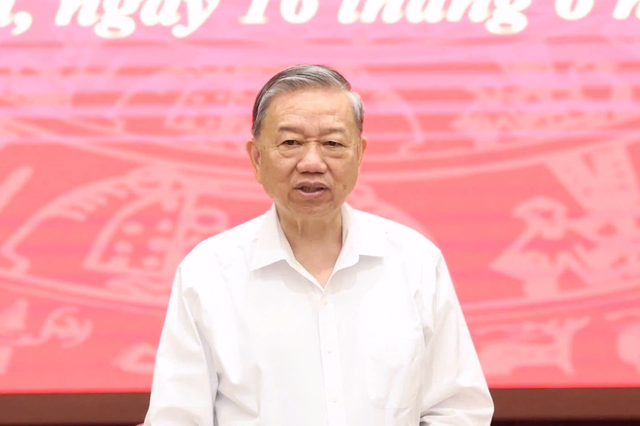 'Công tác cán bộ quyết định sự thành công của chính quyền địa phương 2 cấp'- Ảnh 1. 'Công tác cán bộ quyết định sự thành công của chính quyền địa phương 2 cấp'- Ảnh 1.