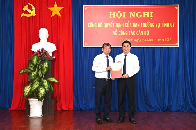 Chủ tịch Ủy ban MTTQ làm Trưởng ban Tổ chức Tỉnh ủy Tây Ninh Chủ tịch Ủy ban MTTQ làm Trưởng ban Tổ chức Tỉnh ủy Tây Ninh