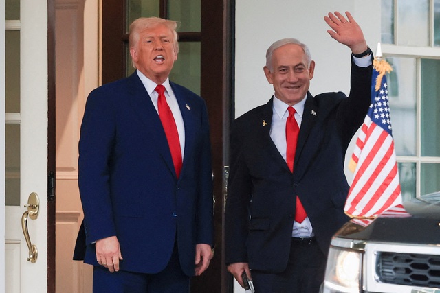 Lãnh đạo Mỹ – Israel điện đàm, ông Trump kêu gọi Iran ‘đầu hàng vô điều kiện’ Lãnh đạo Mỹ – Israel điện đàm, ông Trump kêu gọi Iran ‘đầu hàng vô điều kiện’