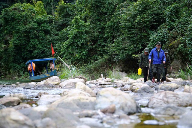 ‘Niêm phong’ kho báu giữa đại ngàn ‘Niêm phong’ kho báu giữa đại ngàn