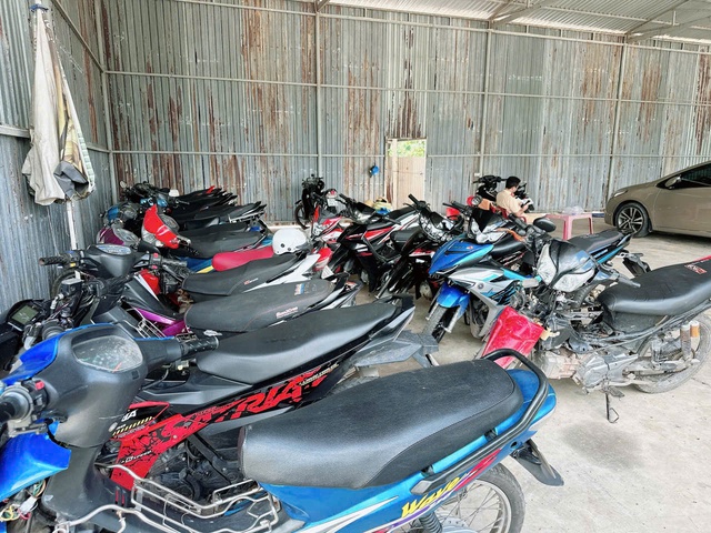 Tạm giữ 30 xe máy của nhóm thanh thiếu niên gây mất trật tự tại Tây Ninh - Ảnh 2.