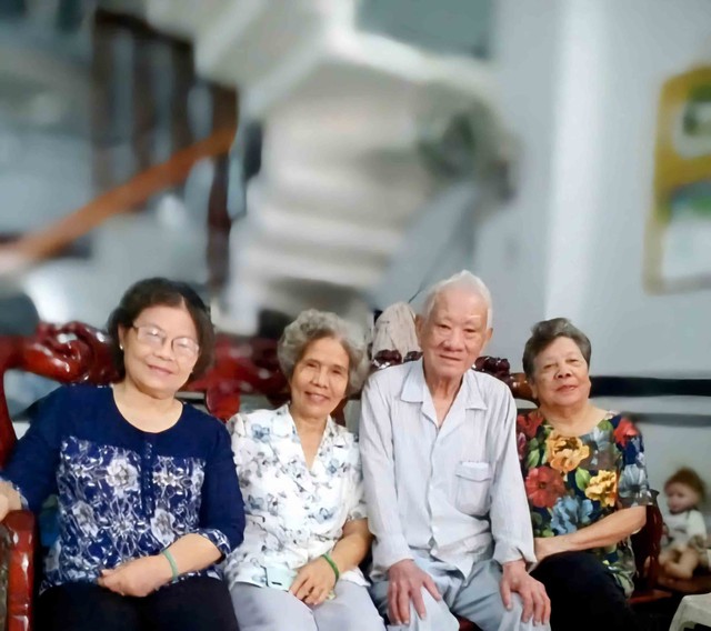 Đài Phát thanh Giải Phóng Cơ quan CP90 của chúng tôi- Ảnh 3. Đài Phát thanh Giải Phóng Cơ quan CP90 của chúng tôi- Ảnh 3.