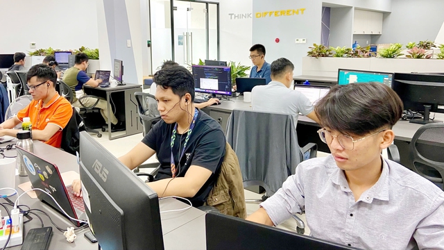 Miền Trung phát triển bứt phá trong kỷ nguyên AI và công nghệ số - Ảnh 5. Miền Trung phát triển bứt phá trong kỷ nguyên AI và công nghệ số - Ảnh 5.