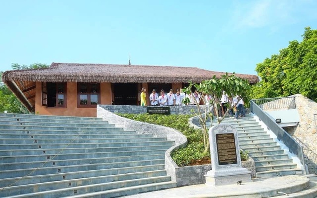 Trường Dạy làm báo Huỳnh Thúc Kháng kỷ niệm 70 năm Di tích lịch sử cấp Quốc gia - Ảnh 3. Trường Dạy làm báo Huỳnh Thúc Kháng kỷ niệm 70 năm Di tích lịch sử cấp Quốc gia - Ảnh 3.
