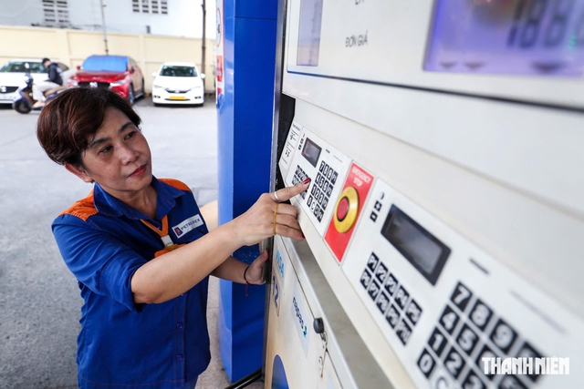 Thủ tướng yêu cầu hoàn thiện nghị định kinh doanh xăng dầu trước ngày 10.11- Ảnh 1.