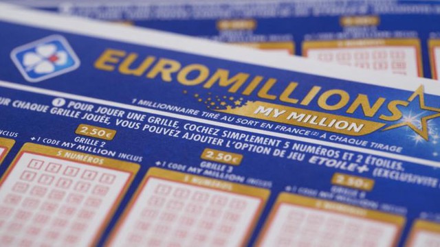 Vé số độc đắc 7.300 tỉ đồng, kỷ lục của EuroMillions đã có chủ Vé số độc đắc 7.300 tỉ đồng, kỷ lục của EuroMillions đã có chủ