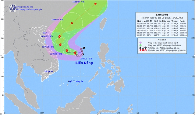 PC Ph&uacute; Y&ecirc;n chủ động đề nghị c&aacute;c giải ph&aacute;p an to&agrave;n điện m&ugrave;a mưa b&atilde;o 2025- Ảnh 1.