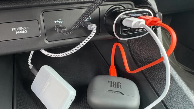 Những lợi ích của cổng USB trên ô tô - Ảnh 1.