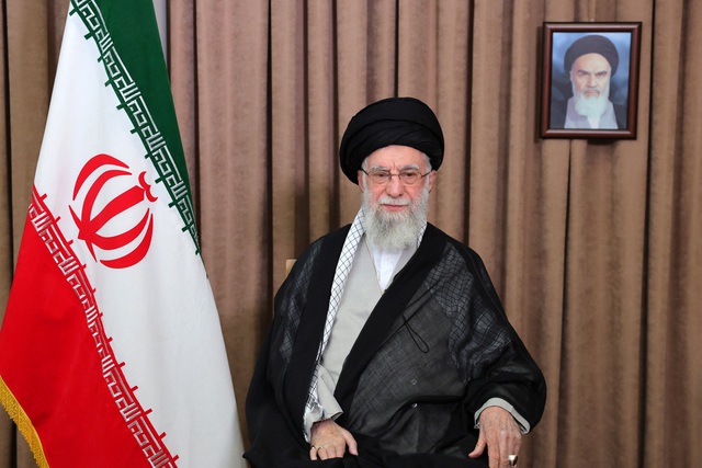 Iran tuyên bố không đầu hàng, cảnh báo Mỹ sẽ nhận thiệt hại ‘không thể khắc phục’ Iran tuyên bố không đầu hàng, cảnh báo Mỹ sẽ nhận thiệt hại ‘không thể khắc phục’