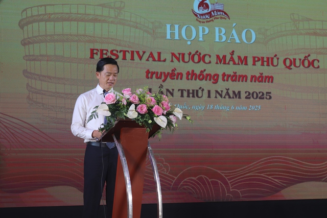 Lần đầu tiên có Festival nước mắm Phú Quốc truyền thống- Ảnh 1. Lần đầu tiên có Festival nước mắm Phú Quốc truyền thống- Ảnh 1.