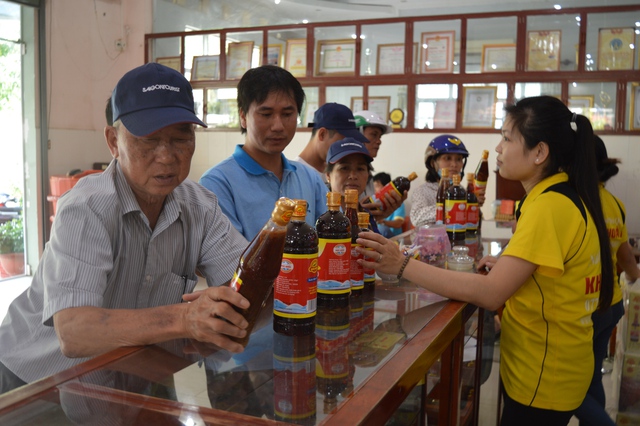 Lần đầu tiên có Festival nước mắm Phú Quốc truyền thống- Ảnh 3. Lần đầu tiên có Festival nước mắm Phú Quốc truyền thống- Ảnh 3.