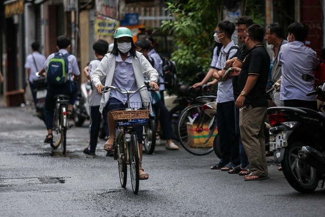 Siết dạy thêm, học thêm: Để Thông tư 29 không theo ‘vết xe đổ’ Thông tư 17 Siết dạy thêm, học thêm: Để Thông tư 29 không theo ‘vết xe đổ’ Thông tư 17