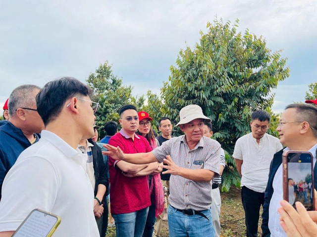 Bầu Đức chi gần 130 tỉ đồng mua cổ phiếu Hoàng Anh Gia Lai - Ảnh 1.