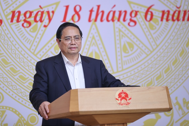 Thủ tướng: Tiến tới thi tốt nghiệp THPT trên máy tính Thủ tướng: Tiến tới thi tốt nghiệp THPT trên máy tính