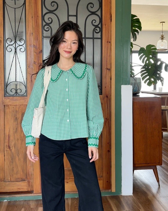 Quần jeans ống rộng, jeans ống loe là xu hướng denim hè- Ảnh 11.
