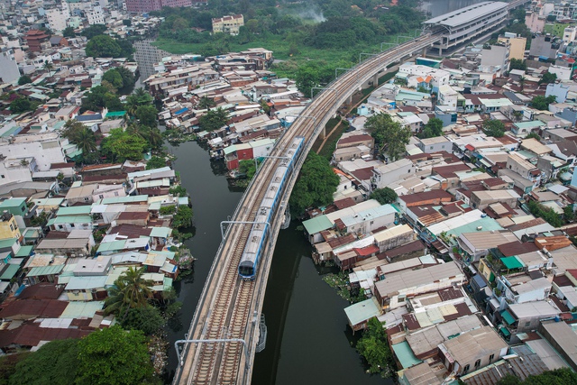 Thủ tướng: TP.HCM mới phải tiên phong sắp xếp bộ máy chính quyền 2 cấp- Ảnh 2. Thủ tướng: TP.HCM mới phải tiên phong sắp xếp bộ máy chính quyền 2 cấp- Ảnh 2.