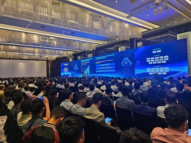 DCCI Summit 2025 trở lại TP.HCM: Xu hướng hạ tầng số và công nghệ xanh DCCI Summit 2025 trở lại TP.HCM: Xu hướng hạ tầng số và công nghệ xanh