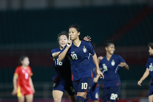 U.19 Việt Nam á quân giải Đông Nam Á: 3 lần thất bại trước Thái Lan- Ảnh 3. U.19 Việt Nam á quân giải Đông Nam Á: 3 lần thất bại trước Thái Lan- Ảnh 3.