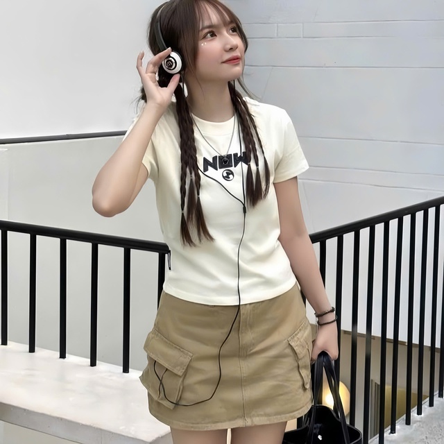 Tạo vẻ đẹp năng động và phá cách với chân váy túi hộp - Ảnh 3.