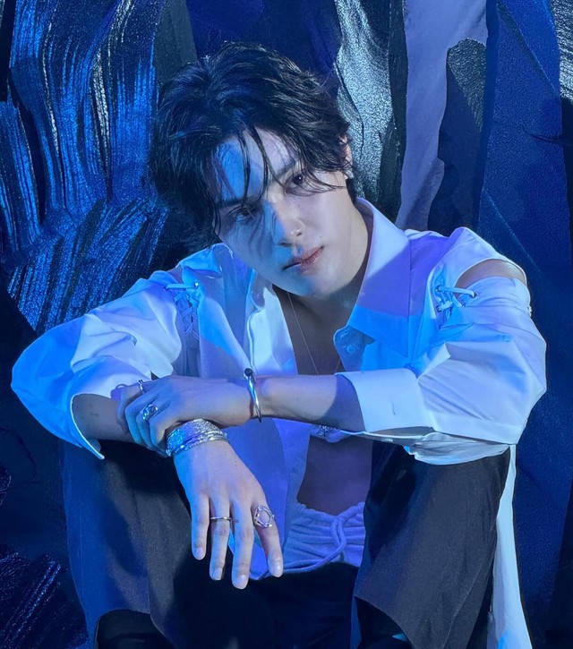 Thần tượng Kpop lao đao vì nghi vấn mua bán dâm với diễn viên phim người lớn- Ảnh 2. Thần tượng Kpop lao đao vì nghi vấn mua bán dâm với diễn viên phim người lớn- Ảnh 2.