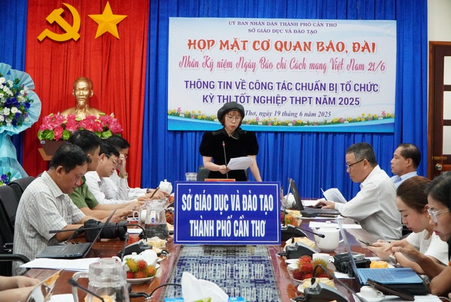 Hơn 13.000 thí sinh Cần Thơ dự thi tốt nghiệp THPT năm 2025 Hơn 13.000 thí sinh Cần Thơ dự thi tốt nghiệp THPT năm 2025