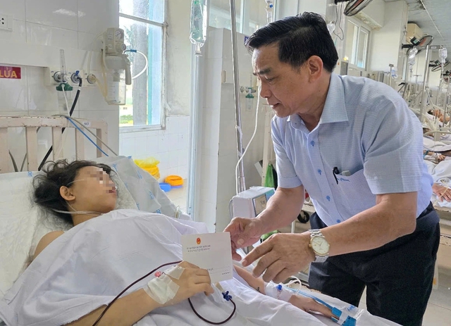 Tai nạn trên cao tốc Đà Nẵng - Quảng Ngãi: Khẩn trương điều tra nguyên nhân- Ảnh 1. Tai nạn trên cao tốc Đà Nẵng - Quảng Ngãi: Khẩn trương điều tra nguyên nhân- Ảnh 1.