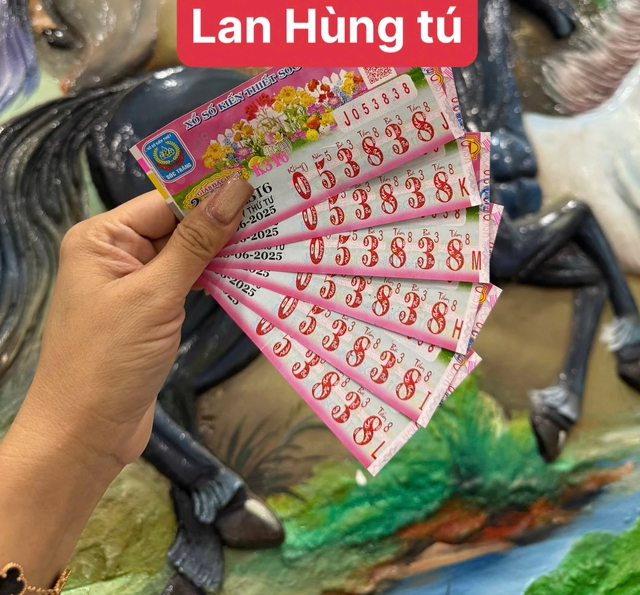 Cụ ông 90 tuổi ở Tây Ninh trúng số độc đắc: ‘Lần này coi như hốt hụi!’ Cụ ông 90 tuổi ở Tây Ninh trúng số độc đắc: ‘Lần này coi như hốt hụi!’