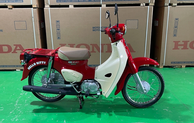 Honda Super Cub Hello Kitty sản xuất giới hạn rục rịch về Việt Nam Honda Super Cub Hello Kitty sản xuất giới hạn rục rịch về Việt Nam