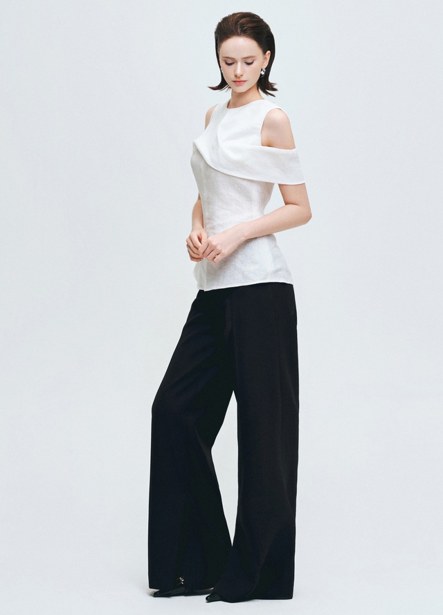 5 cách lên đồ thời thượng cho lúc giao mùa- Ảnh 4. 5 cách lên đồ thời thượng cho lúc giao mùa- Ảnh 4.