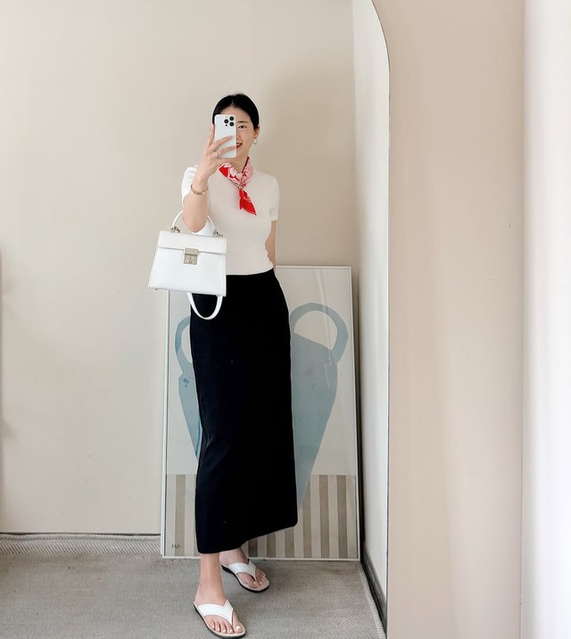 Váy dài và giày bệt, cặp đôi 'vạn năng' khuynh đảo đường phố ngày hè- Ảnh 11. Váy dài và giày bệt, cặp đôi 'vạn năng' khuynh đảo đường phố ngày hè- Ảnh 11.