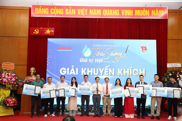 Báo Sài Gòn Giải Phóng trao giải 1 tỉ đồng cuộc thi Tỏa sáng giá trị Việt Báo Sài Gòn Giải Phóng trao giải 1 tỉ đồng cuộc thi Tỏa sáng giá trị Việt
