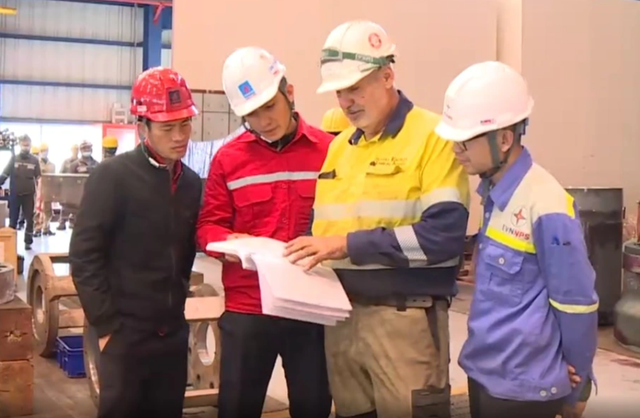 Giảm thời gian cấp phép cho lao động nước ngoài tại Việt Nam xuống còn 10 ngày - Ảnh 1.