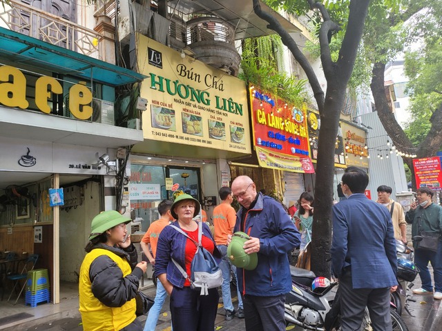 Hà Nội vào top thành phố được du khách yêu thích nhất - Ảnh 1.