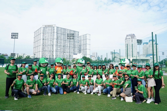 Cùng Herbalife Việt Nam tiếp sức cho các Đội tuyển Bóng đá Quốc gia Việt Nam - Ảnh 3. Cùng Herbalife Việt Nam tiếp sức cho các Đội tuyển Bóng đá Quốc gia Việt Nam - Ảnh 3.