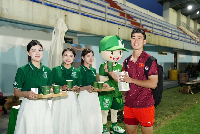 Cùng Herbalife Việt Nam tiếp sức cho các Đội tuyển Bóng đá Quốc gia Việt Nam - Ảnh 4.