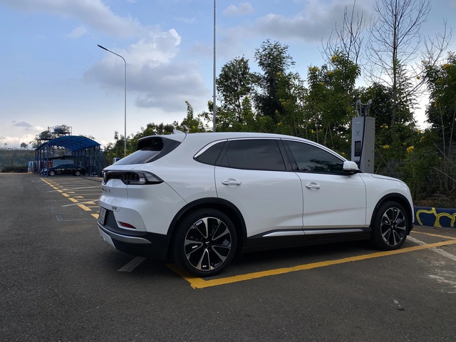 V&igrave; sao &ocirc; t&ocirc; điện hao nhiều pin khi chạy cao tốc? - Ảnh 2.