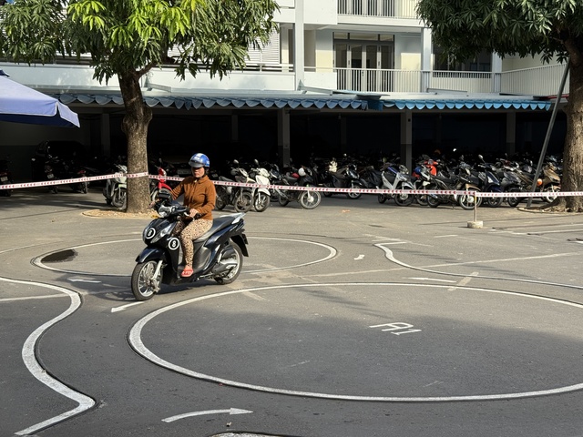 Vì sao không thể học mẹo, học vẹt khi thi GPLX theo đề mới? - Ảnh 1.
