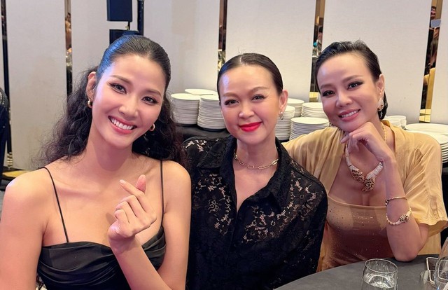 Ngọc Nga, Dương Yến Ngọc của ‘Những cô gái chân dài’ hội ngộ Ngọc Nga, Dương Yến Ngọc của ‘Những cô gái chân dài’ hội ngộ