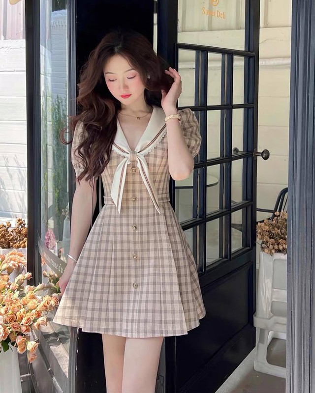 Nét chấm phá độc đáo cho phong cách với áo thủy thủ- Ảnh 8. Nét chấm phá độc đáo cho phong cách với áo thủy thủ- Ảnh 8.
