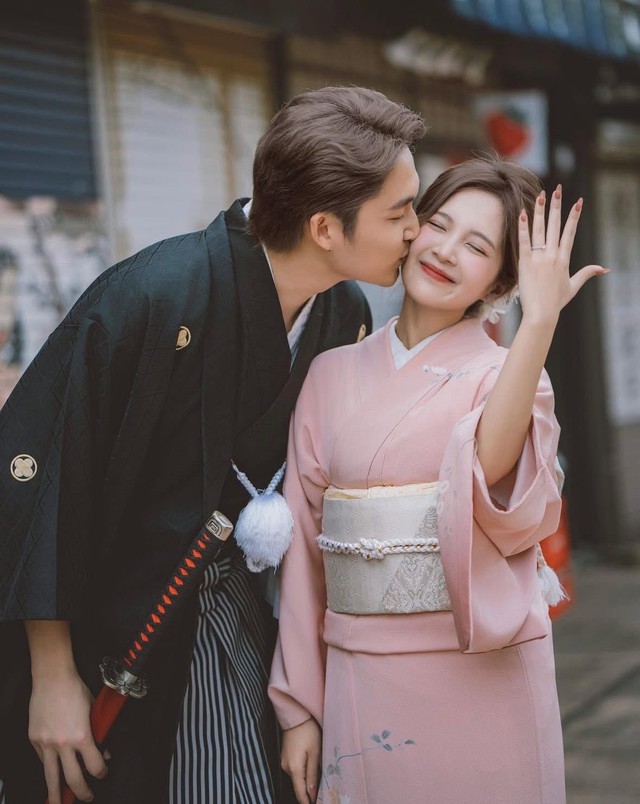 Vì sao màn công khai tình cảm của cặp đôi phim giờ vàng ‘gây bão’? Vì sao màn công khai tình cảm của cặp đôi phim giờ vàng ‘gây bão’?