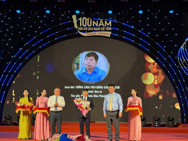 Loạt bài ‘Chống giặc nội xâm’ đoạt giải báo chí Quảng Ngãi Loạt bài ‘Chống giặc nội xâm’ đoạt giải báo chí Quảng Ngãi